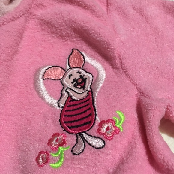 18m (4/$20) Disney Piglet Bathrobe - Picture 7 of 8